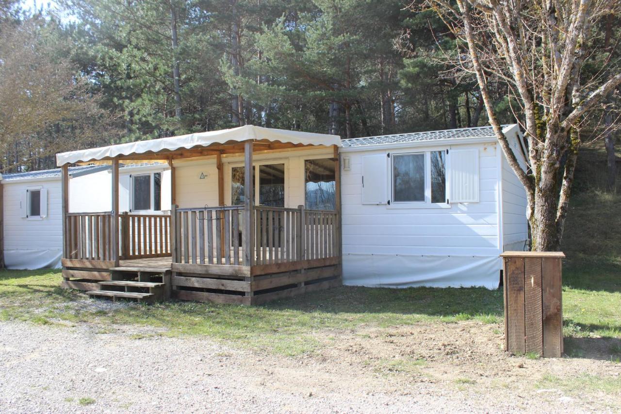 Camping Le Couriou Recoubeau-Jansac エクステリア 写真