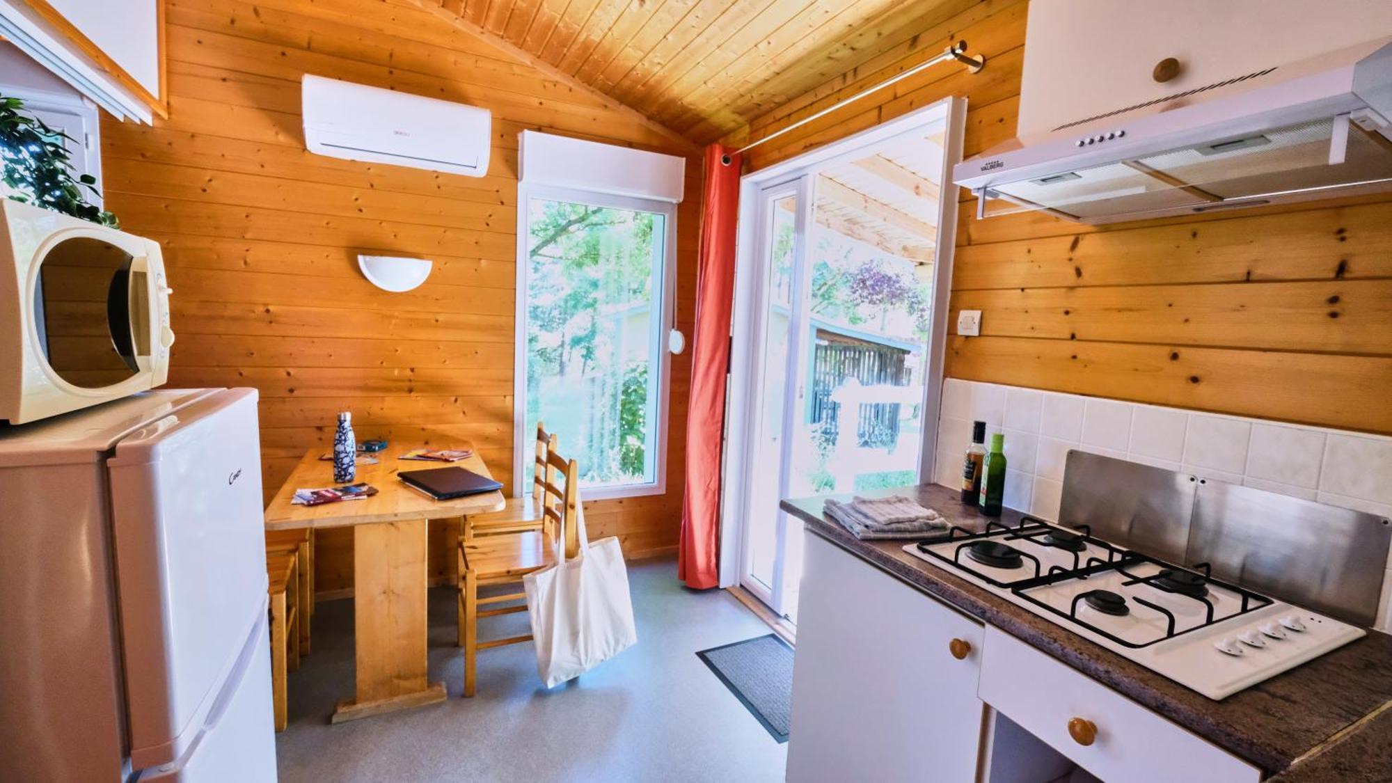 Camping Le Couriou Recoubeau-Jansac エクステリア 写真